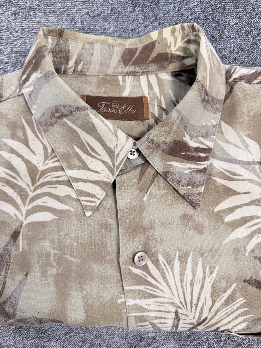 Tasso Elba Men's Beige Leaf-Print Button-Up Shirt SKU1011